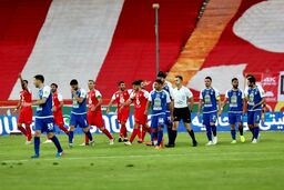واگذاری استقلال و پرسپولیس به مرحله پایانی رسید