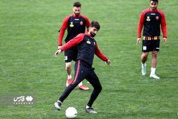 تصاویر تمرین سبک پرسپولیس در نبود 2 بازیکن
