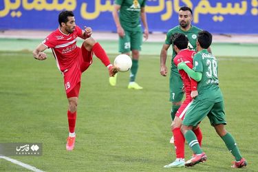  صعود پرسپولیس با غلبه بر ذوب آهن
