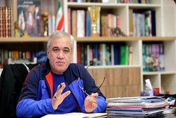 سوختن «حاج فتل» مرد جنجالی؛ تو مدیر استقلال نمی‌شوی!

