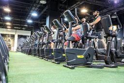 باشگاه بدنسازی سام فیت