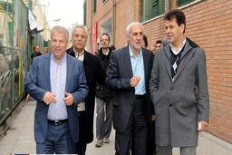 درودگر برای کفاشیان شمشیر را از رو بست!
