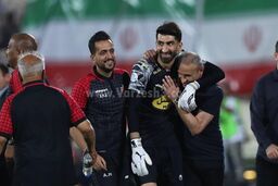 عذرخواهی بیرانوند از گل‌محمدی 