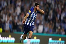 ببینید| دبل طارمی مقابل ویزلا؛ ستاره ایرانی مهار نشدنی است