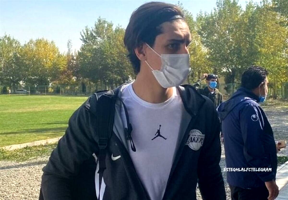 محمد نادری در تمرین استقلال آفتابی شد
