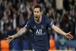 فیلم: تشکر رئیس از مسی در رختکن پاریسی‌ها