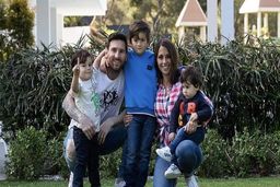 چه کسی از زندگی لیونل مسی جاسوسی می‌کند؟

