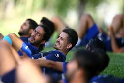 آشتی کنان دو بازیکن استقلال در کلینیک!

