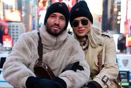 بازیکن گرانقیمت یحیی با لباس عربی در خارج از ایران!عکس