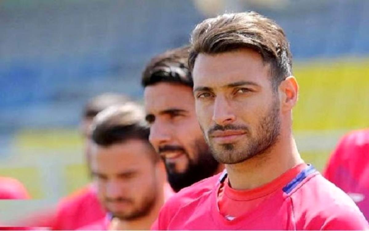 کریم باقری، مامور حفظ شجاع خلیل زاده در پرسپولیس

