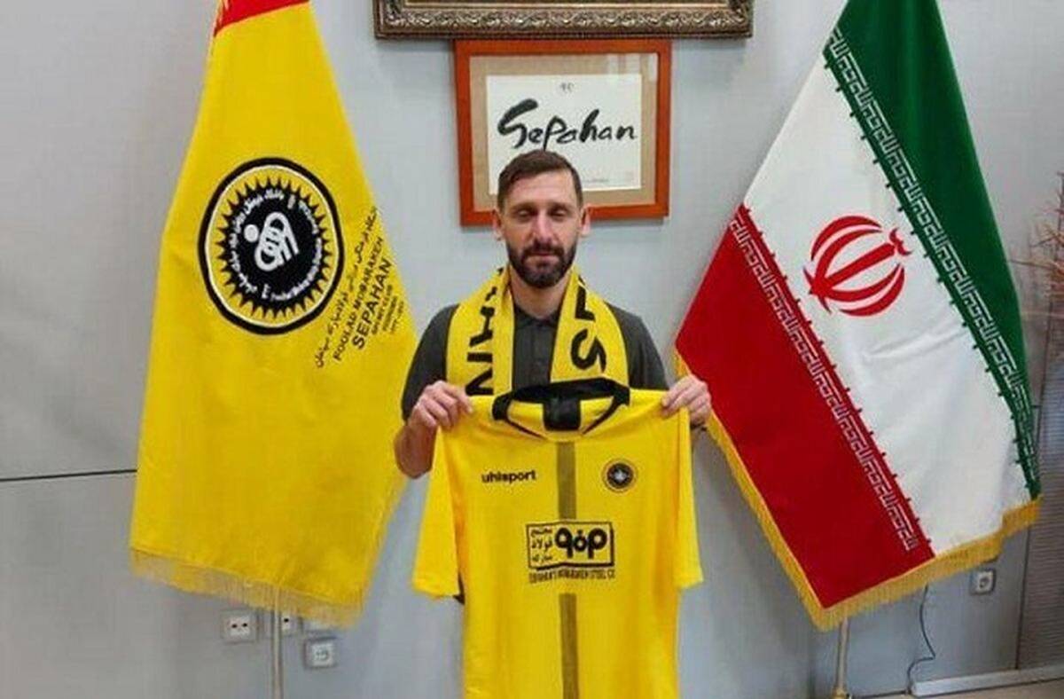 راز عصبانیت شدید ستاره پرسپولیسی سپاهان فاش شد