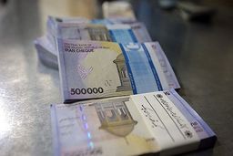 حقوق کدام کارمندان افزایش می‌یابد؟ + جدول
