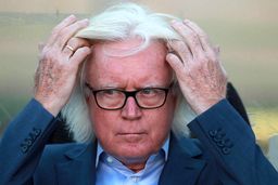 حواس‌پرتی سرمربی آلمانی کار دست تیمش داد / تعویض پاتوسی به قیمت حذف بنی‌یاس و شایداخراج شفر!

