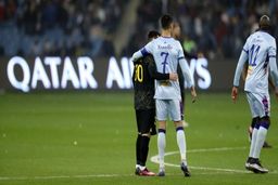 پاری سن ژرمن 5 - تیم منتخب النصر و الهلال 4/ گلزنی مسی و رونالدو در نبرد ریاض
