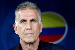 پیام کارلوس کی‌روش به مناسبت مرگ دیگو مارادونا + عکس
