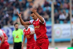 یحیی در اندیشه حمله با دو مهاجم به دروازه شمس آذر