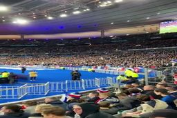 فیلم|فریاد «ماکرون استعفا» در بازی فرانسه مقابل هلند