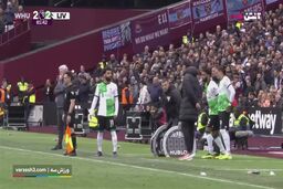 (ویدئو) درگیری محمد صلاح و یورگن کلوپ کنار زمین
