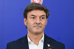 سانتی دنیا سرمربی جدید تیم ملی جمهوری چک شد
