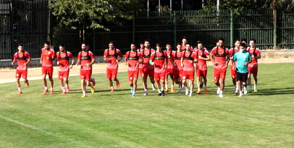 برنامه ذوب آهن برای ورود به تهران و بازی با پرسپولیس