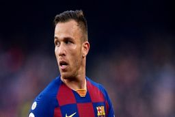 آرتور ملو تصادف کرد