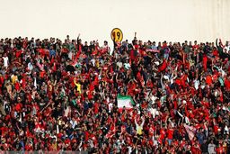 فروش بیش از ۲۰ هزار بلیت شهرآورد در ۸ ساعت/ پرسپولیسی‌ها بیش‌تر بلیت خریدند

