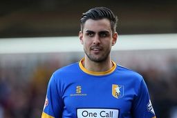 پشت پرده جذب نشدن مدافع بلند قامت انگلیسی در پرسپولیس