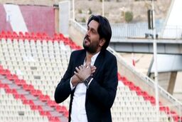 سعید دقیقی سر مربی شمس آذر ماند