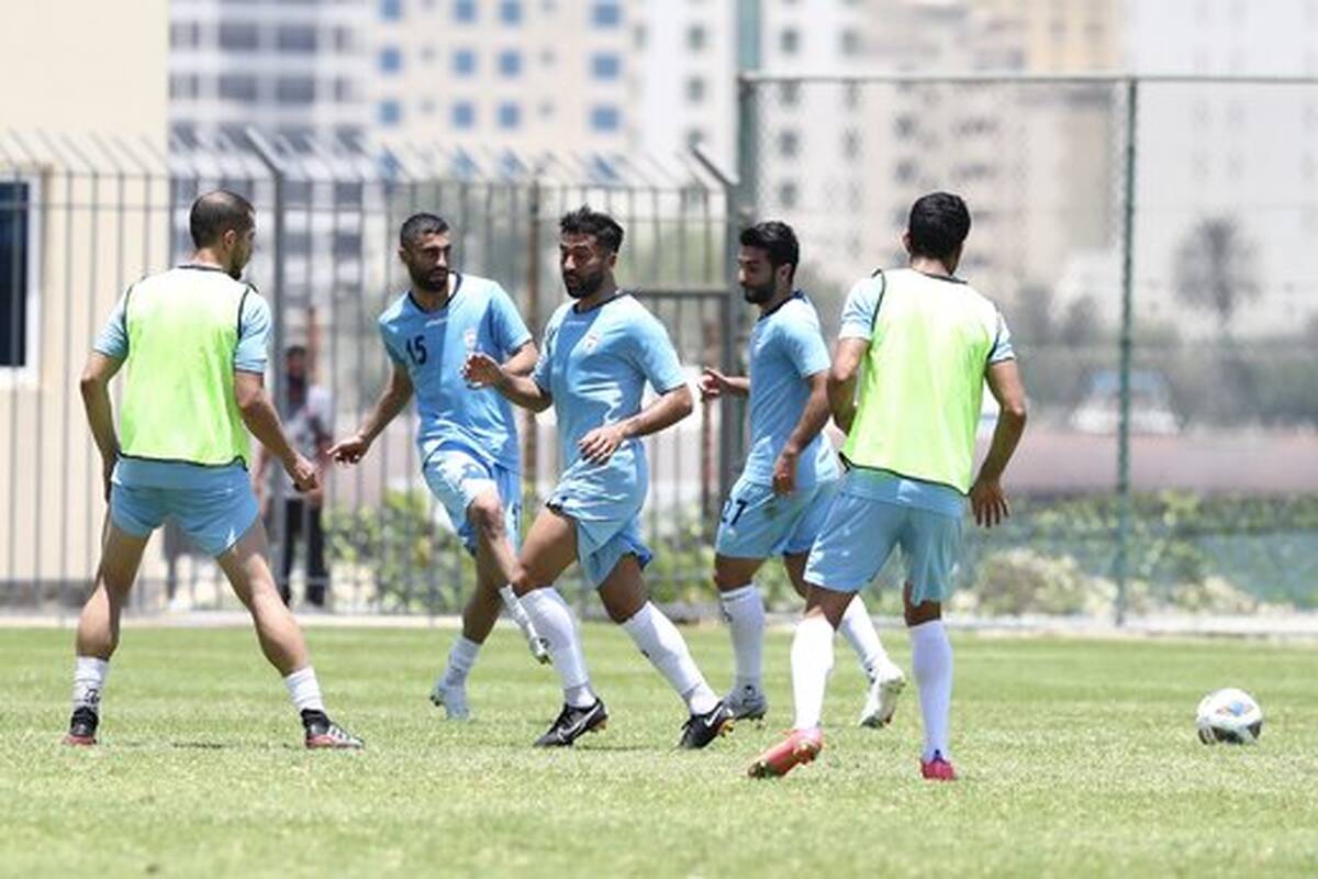 تصاویر آماده کردن لباس تیم ملی در بازی امشب