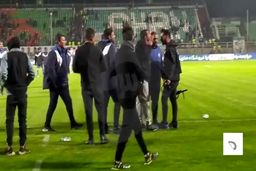 لحظه درگیری نکونام با فیلمبردار پخش زنده