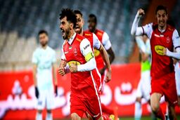 فرار بسوی قهرمانی؛برد پرسپولیس با تک گل کاپیتان