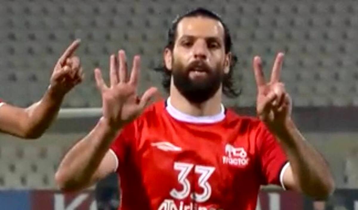 محمد عباس‌زاده و حرکت نمادین به یاد مرحوم دست‌نشان+عکس