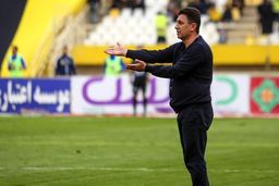 جنگ در سپاهان بالا گرفت / قلعه نویی جام نیاورد؛ خداحافظ!

