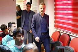 نیش و کنایه انصاری‌فرد به تراکتور

