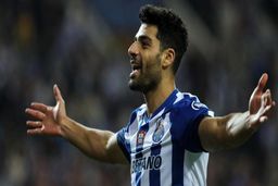 مهدی طارمی نقاش شد|پوستر دیدنی از رویارویی پورتو و اینترمیلان