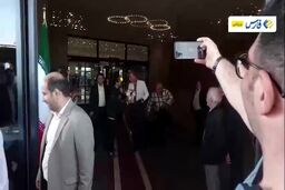 بدرقه تیم ملی فوتبال ایران از زیر قرآن به جام جهانی|فیلم