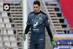  اخباری دروازه بان گل گهر شد