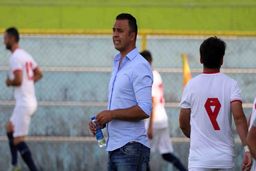 مربی استقلالی در یک قدمی نیمکت شاهین