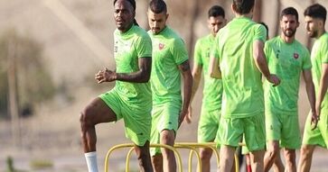 دو بازیکن روی دست پرسپولیس مانده‌اند/ هیچ مشتری برای آنها وجود ندارد!
