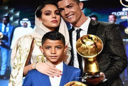 پشت پرده ثروت افسانه ای رونالدو | حقوق نجومی کریستیانو از منچستر 