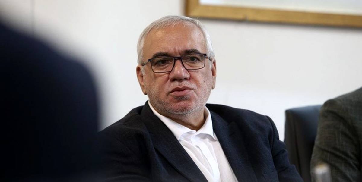 فتح‌الله‌زاده:باید در فرودگاه به ساپینتو پول برسانیم 