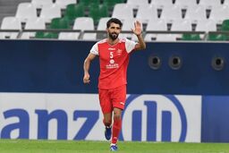 بشار رسن بهترین هافبک غرب آسیا شد + عکس

