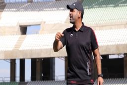 یک خبر عجیب:استادیوم فوتبال پارس شیراز در اختیار اتومبیلرانی