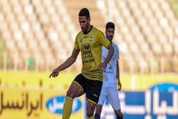 هافبک سپاهان بازی مقابل پرسپولیس را از دست داد
