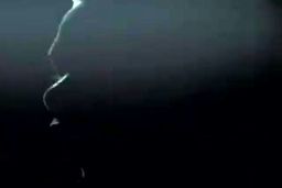 بازگشت پوگبا به آغوش بانوی پیر|فیلم