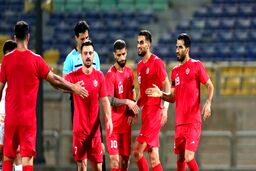 کارت بازی تمام بازیکنان پرسپولیس به جز یک نفر صادر شد