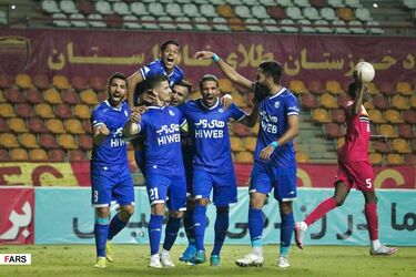 استقلال - فولاد
