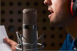 تغییر چهره مجری معروف بعد از بیماری| فیلم