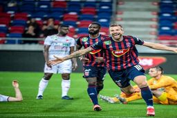 مهاجم مجارستانی در راه استقلال