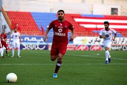 نظری: ۱۰۰ میلیون تخفیف دادم ولی پولی از باشگاه استقلال نگرفتم